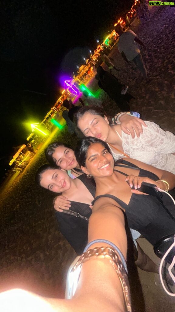 Revathi Pillai Instagram - 🥹💗 miss y’all yaar