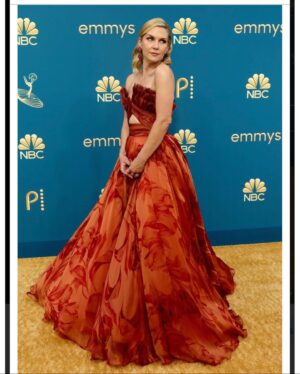 Rhea Seehorn Instagram - The #BCS Family had so much (sweaty) fun taking that #Emmy yellow carpet by (sweaty) storm!!! 
Thank you to the @televisionacad for all our @bettercallsaulamc nominations & congrats to the award winners!!!
I love, love, loved my @georgeschakraofficial dress, beautiful gold (comfortable) heels by @sarahflint_nyc , otherworldly jewelry by @lorraineschwartz , and a super cool modern take on old Hollywood glamour hair & makeup by @matthewstylist & @kayleenmcadams . 
Thank you @highheelprncess for the impeccable styling & @whatsupbabyruth @kendallhein & @viewpoint & @amc_tv for an incredible couple of months/years leading me here! 
xxoo