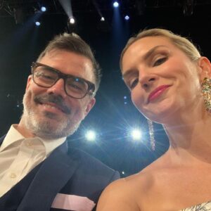 Rhea Seehorn Instagram - WHAT A FANTASTIC EVENING! Thank you to the @televisionacad for the #creativeartsemmys celebration!
And congrats to all the other nominees and winners, I loved being in your company! xo
#coopersbar 
PR: @viewpoint.pr 
STYLE: @highheelprncess 
HAIR: @matthewstylist 
M/U: @kayleenmcadams 
Dress/Clutch: @moniquelhuillier
Shoes: @flordemariacollection
Ring: @kallatijewelry 
Earrings: @anabelachan