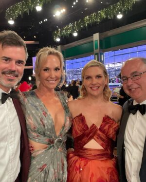 Rhea Seehorn Instagram - The #BCS Family had so much (sweaty) fun taking that #Emmy yellow carpet by (sweaty) storm!!! 
Thank you to the @televisionacad for all our @bettercallsaulamc nominations & congrats to the award winners!!!
I love, love, loved my @georgeschakraofficial dress, beautiful gold (comfortable) heels by @sarahflint_nyc , otherworldly jewelry by @lorraineschwartz , and a super cool modern take on old Hollywood glamour hair & makeup by @matthewstylist & @kayleenmcadams . 
Thank you @highheelprncess for the impeccable styling & @whatsupbabyruth @kendallhein & @viewpoint & @amc_tv for an incredible couple of months/years leading me here! 
xxoo