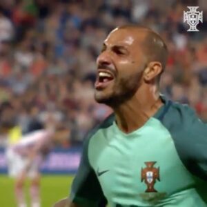 Ricardo Quaresma Instagram - Há 6 anos: este golo decisivo fez um país explodir de alegria! Ainda arrepia, não é @ricardoquaresmaoficial? #VamosComTudo

6 years go: this decisive goal that made everyone go crazy! It still gives us goosebumps, right Ricardo Quaresma? #TeamPortugal