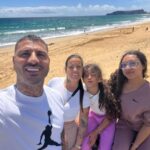 Ricardo Quaresma Instagram – É praia que nunca mais acaba! Que maravilha para a família ❤️

#portosantoisland
#visitmadeira