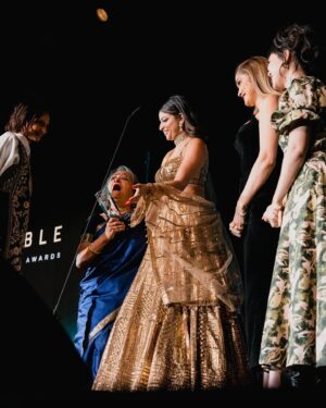 Richa Shukla Moorjani Instagram - I’ve never been one to place much importance on awards, especially in an industry where it feels like a daily struggle for my people to even be seen at all. But recognition is all the more meaningful coming from our own community of extraordinarily talented humans. I’m so grateful to @character.media for acknowledging @neverhaveiever with the Vanguard award for the monumental impact it has had on our community, the industry and the world at large. There’s still so much work to do to carve a place for ourselves, and we don’t take this honor for granted. 

Thank you for continuously championing API talent and reminding us of our collective power. I’m filled with profound pride and hope every time I’m in that room. Missing @maitreyiramakrishnan @darrenbarnet @jarenlewison @mindykaling @loulielang and every other invaluable artist from the NHIE family. 

@unforgettablegala