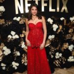 Richa Shukla Moorjani Instagram – @netflix @goldenglobes 🌟 

Stylist| @styledbyambika
Tailor| @Mrs.Jun 
Assistants| @leksylindau @sarahmgibbson
Outfit| @seemagujraldesign
PR| @aaayeshamehta
Jewelry| @reematdesigns_
Shoes| @aeranewyork
Hair: @virginie.pineda 
Makeup: @thegabriellealvarez