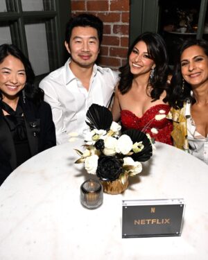 Richa Shukla Moorjani Instagram - @netflix @goldenglobes 🌟 

Stylist| @styledbyambika
Tailor| @Mrs.Jun 
Assistants| @leksylindau @sarahmgibbson
Outfit| @seemagujraldesign
PR| @aaayeshamehta
Jewelry| @reematdesigns_
Shoes| @aeranewyork
Hair: @virginie.pineda 
Makeup: @thegabriellealvarez