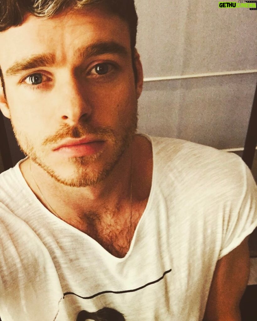 Richard Madden Instagram - Hello Milan, let's play...