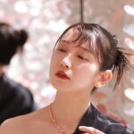 Riho Yoshioka Instagram - 🌸🐇🌹 薔薇の棘がかわいい。 make: @nobusawahitoshi ❤︎ @dior #ディオールファインジュエリー #SUPPORTEDBYDIOR #麻布台ヒルズ