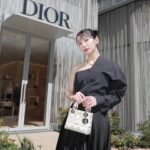 Riho Yoshioka Instagram - DIOR麻布台ヒルズ店のオープンに行ってきました❤︎ @DIOR #ディオールファインジュエリー #SUPPORTEDBYDIOR make: @nobusawahitoshi ❤︎