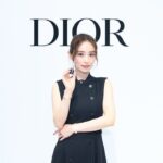 Rika Izumi Instagram - ルージュ ディオール💄✨ 新生クチュール リップスティックが2024年の幕開けと共に登場です‼︎ 私は434 プロムナードサテンをつけました♡ 鮮やかな発色と優れたトリートメント効果、 そしてオートクチュール着想ならではの ベルベットなうっとりする仕上がりに✨ @DIORBEAUTY @DIOR #ルージュディオール #ディオールファインジュエリー#SUPPORTEDBYDIOR #PR