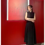 Rika Izumi Instagram - ルージュ ディオール💄✨ 新生クチュール リップスティックが2024年の幕開けと共に登場です‼︎ 私は434 プロムナードサテンをつけました♡ 鮮やかな発色と優れたトリートメント効果、 そしてオートクチュール着想ならではの ベルベットなうっとりする仕上がりに✨ @DIORBEAUTY @DIOR #ルージュディオール #ディオールファインジュエリー#SUPPORTEDBYDIOR #PR