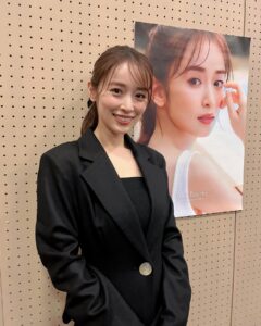 Rika Izumi Instagram - 京都での『カレンダー発売イベント』終了しました。 寒い中、お越しいただいた皆様、本当にありがとうございました❣️✨ 直接お会いできるイベントは本当に久しぶりでしたが、 皆様からたくさんパワーを頂くことができました。 とても嬉しかったです😊 またお会いできる日を楽しみにしていますね。 ありがとうございました💗