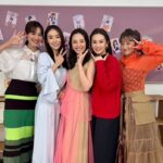 Rika Izumi Instagram - Merry Xmas🎄💚🩵🩷❤️🧡 今夜11:10からCBCにて 「セーラー戦士20年目の同窓会」が放送されます。 ２０年ぶりのみんなとの収録はあっという間に終わってしまいました😳…が、すごくリラックスできたひとときでした♡ まさかこういう機会を設けていただけるとは思っていなかったので、感謝の気持ちでいっぱいです‼︎ みなさま素敵なクリスマスを…🎄🌟 #sailormoon#美少女戦士セーラームーン tops.pants - @adeam earrings.rings - @artidaoud