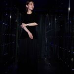 Rika Izumi Instagram - グランドセイコーのクラフトマンシップや革新性を「五感」を通じて体感できる限定イベント"ALIVE IN TIME through the FIVE SENSES"へ💫 味覚・嗅覚エリアでは、傳の長谷川シェフとKOFFEEMAMEYA Kakeruの國友さんのタッグが、和食とコーヒーが融合した今までにない未知の味の体験を提供してくださいました。 着用している腕時計は、どんな装いにも合う美しい佇まいの白い文字盤のクラシックモデル。レザーの付け心地も良く、スムーズに動く秒針を眺めていると幸せな気持ちになれました。 #grandseiko #グランドセイコー #aliveintime #grandseiko5senses #pr