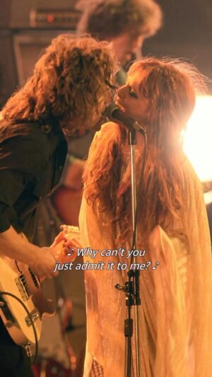 Riley Keough Instagram - Excited to finally show you guys the trailer for @DaisyJonesAndTheSix – coming March 3 on @PrimeVideo 🤙🏻🎸 #DaisyJonesAndTheSix
