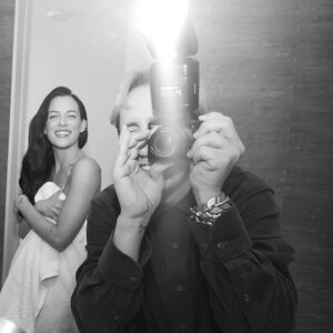 Riley Keough Instagram - Golden Globes in @chanelofficial 🫶
