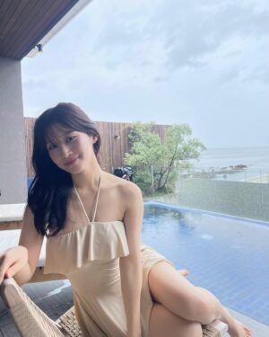 Rin Takahashi Instagram - マネージャーさんがたくさん撮ってくれました📷👙🤍
本日はグラビア打ち合わせ行ってきます✨🚶🔥

#和歌山県 #白浜 #南紀白浜