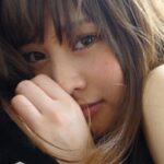 Rin Takahashi Instagram - 本日で芸能活動10周年でした✨ 10年もの間楽しく活動続けられているのは、いつも応援して下さるファンの皆様をはじめ いつもお世話になっている皆様のおかげです🌸 本当にありがとうございます🙇‍♀️🌼 初めての芸能界という世界に飛び込むのは不安もありましたが、今は毎日が新鮮で色々なことに挑戦させて頂けて楽しい日々を過ごしております🥰 そして10周年ということで、ファンの方が本日の名古屋競馬3R『祝！高橋凛デビュー10周年記念杯』をプレゼントしてくださりました🥹✨ 嬉しすぎるサプライズに飛び跳ねました🐴笑 みんなでXやInstagramで一緒に予想したり本当に楽しかったです💓 そしてなんと！！！！！！！！！ レースも的中させることができました🥹🐴❤️ 素敵なプレゼントを本当にありがとう🥰 写真は本日イワタさんに撮って頂いたお写真と、10年前に撮って頂いたお写真です✨ 10年って本当あっという間😳😳😳 そして名古屋競馬場での記念すべきお写真です🫣❤️ そしてそして本日は競馬関連がもう一つ！✨ 22時52分〜23時 フジテレビ『週末はウマでしょ！』出演させて頂きます🐴 こちらもぜひ観てください🥰 最後まで読んで頂きありがとうございました💛