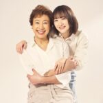 Rina Ikoma Instagram - ✴︎ リーディングドラマ 西の魔女が死んだ 前田さんと初めましてをしてから数分でこんなに素敵な 写真を🥰 楽しみにしてて下さいね〜✨🧙‍♀️ #前田美波里 #生駒里奈 #西の魔女が死んだ