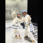 Rina Ikoma Instagram - ✴︎ ドラマ　推しを召し上がれ⁣ 最終回までお付き合い頂きありがとうございました🥺💙⁣ ⁣ 作品も現場にも癒される、素敵な時間でした！⁣ ⁣ ⁣ ちらほら2期を御所望の声が(*´꒳`*)⁣ 私も、そうなったらいいなっっ！！⁣ ⁣ 最終回のエンディングダンスは⁣ すっっっごい楽しかった〜✨✨⁣ ⁣ #推しを召し上がれ⁣ #推し召⁣ ⁣ #鞘師里保⁣ #橋本さとし⁣ #明日海りお⁣ #生駒ちゃん