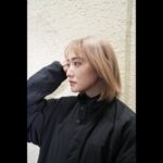 Rina Ikoma Instagram - ✴︎⁣ 髪切った！⁣ 好きな髪型するっていいね！！⁣ 元気になる(*´꒳`*)⁣ ⁣ 派手色大好き〜〜！！！⁣ ⁣ 📸#松本寛也⁣ ⁣ #生駒ちゃん⁣ #ショートカット⁣