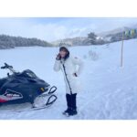 Rina Ikoma Instagram - . 今夜放送の沸騰ワード10にて またまた秋田に取り憑かれて来ました〜！！ 雪がもふもふの秋田に帰れるのが久しぶりだったのでテンション上がりました！！ あ、自分雪国の子だなって思えました！！ 私が上京した後に出来たアクティビティや、 私が小さい頃から大好きな物。 地元の人でもびっくりしちゃうイベントなど盛りだくさんです😘 話変わるけど、髪伸びたな〜〜 気持ちは切りたいのよ。 ハンサムショートにしたい。 した上で一回真っ赤に染めたい。 夢です。 それはともかく！！ 沸騰ワード10絶対見てくれよな！！ それで、秋田に遊びに来てけれな！！ #沸騰ワード10 #秋田県 #由利本荘市 #生駒里奈 #生駒ちゃん