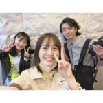 Rina Ikoma Instagram - . 寛也さんのお陰で縁が出来て みっくとお友達になり💕 暴太郎戦隊ドンブラザーズの ファイナルツアーに行って来たよ！！ オタ活！推し活！！ 最高だった〜(´；ω；｀)💕💕 まずみっくとお友達になれる人生で嬉しいでしょ⁈ んで一緒にドンブラのお話しながら会場まで行ってオタ活するなんて。。。 生駒ちゃん。 よかったね〜(´；ω；｀) 太郎が言ってる 縁が出来たな。 を最近めちゃくちゃ実感してます。 そして、遠征や、配信や、もちろん東京でもいつも駆けつけて応援してくださるファンの皆さんに改めて感謝できるオタ活が出来ました(*´꒳`*)！ ドンブラザーズの皆様最後まで頑張って下さい！！ #暴太郎戦隊ドンブラザーズ #ファイナルライブツアー #伊藤美来 #松本寛也 #生駒里奈 #推し活