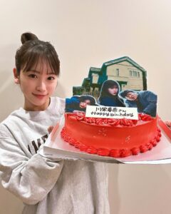 Rina Kawaei Instagram - 29歳になりました🎂 たくさんのお祝い、本当にありがとうございます。 幸せです🫶🏻