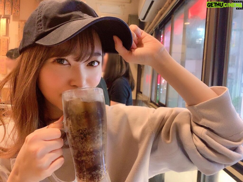 Rino Sashihara Instagram - 最近は飲むときはコークハイです！ #そんなことよりカラコンはデートトパーズ #プロデュースしてるカラコン #何飲んでるかとかじゃなくて #カラコン宣伝 #一番ナチュラルなのはデートトパーズ #物足りなければストロベリークォーツ #ゴリゴリ宣伝 #爆売れ