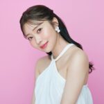 Rino Sashihara Instagram - お知らせたくさんです〜！！！お得なお知らせです〜！！！！！ みなさんお待ちかね、リップが本日から発売します❣️ とにかくとってもかわいいピンクコレクション、マストです！それに伴い明日、明後日渋谷でイベントが行われます！韓国っぽプリクラが無料で撮れたりします！リップはお試しはできるけどその場で購入はできないみたいです🙇‍♂️ 詳しくは @ririmew_official そしてそして！#Qoo10メガ割 でトパーズのマンスリーがセットで先行発売！これがもう激安です！！！！日割りしたらどうなるの！？というくらいなので狙ってるもののついでに一緒にご検討ください🫶❤️‍🔥 @topards_official