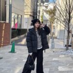Rio Uchida Instagram - こないだの、くまの日の全身🐻 ダウンめちゃあったかす。かなだぐーす。 今夜はは #おっさんずラブ-リターンズ- 第6話 放送です。結婚式💍是非ご覧ください〜っ 私服🐼 down jacket: @canadagoose tops: @milaowen_official pants: @maisonspecial_women beanie: @basicks.jp bag: @prada shoes: @nike