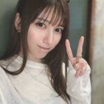 Risa Yukihira Instagram – ✌︎
.
.
.
（スカートじゃなくてショートパンツです…！）