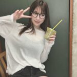 Risa Yukihira Instagram - ✌︎ . . . （スカートじゃなくてショートパンツです…！）