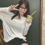 Risa Yukihira Instagram - ✌︎ . . . （スカートじゃなくてショートパンツです…！）