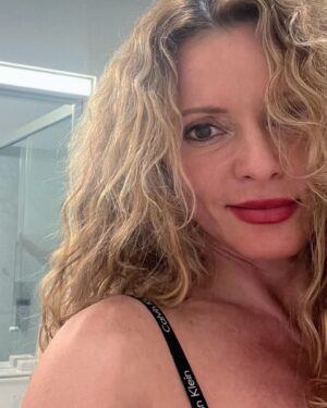 Rita Guedes Instagram - Pra você , 

uma ótima noite , com lindos sonhos 🩷