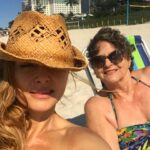 Rita Guedes Instagram - Feliz dia das mães ! Te admiro muito . Te amo @maridesguedes . Desejo a todas as mães muito amor e paz ❤️