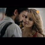 Rita Guedes Instagram - Meu #tbt de hoje é dessa série que tive um prazer imenso de fazer , “1 Contra Todos”. #umcontratodos #seriesbrasil #ritaguedes #seriesbrasileiras #tbt