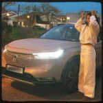 Rita Pereira Instagram - No meio de tantos desafios, imprevistos e novas situações que 2023 trouxe, duas coisas foram sempre constantes: a confiança que tenho no meu @honda.pt 365 dias por ano e a segurança, tranquilidade e conforto que sinto quando o conduzo 🫶🏾 #honda #hondaportugal #embaixadoraHonda #ThePowerOfDreams #hondaHRv #collab