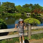 Rita Pereira Instagram - E finalmente encontramos sakuras 🫰🏽🇯🇵 Que lindo, que lindo, que lindo 😍 Que jardim mais lindo!!! Aconselho muito. Fizemos um picnic, passeámos, descansámos. Foi tão zen. Que bom. #japan #tokyo #shinjuku #shinjukugyoennationalgarden