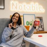 Rita Pereira Instagram - Fui fazer uma visita à minha agência @notable.pt e vejam só o que eles estavam a lanchar 🥜 a deliciosa manteiga de amendoim da @prozis Não resisti 😜 Aproveitem a CyberMonday, descontos até 80% em toda a loja com o cupão RITAPEREIRA o cupão CMONDAY no checkout das encomendas!!! #prozis #pub #manteigadeamendoim