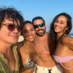 Rita Pereira Instagram - Estou de volta à praia Brasil 🇧🇷 @sergiorbaia @gabimoreyra @pedrocarvalho_oficial 🫶🏾