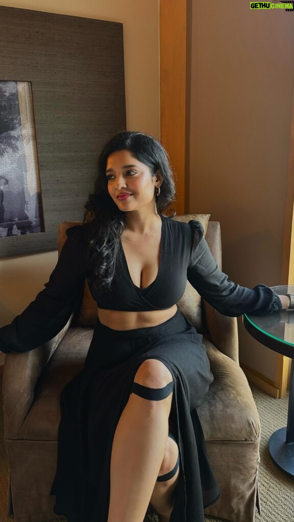 Ritika Singh Instagram - This outfit deserved a reel ♥️