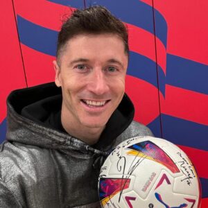 Robert Lewandowski Thumbnail - 1.6 Million Likes - Most Liked Instagram Photos