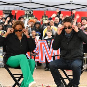 Robin Roberts Instagram - Alexa, play “Total Eclipse of the Heart.” 🎶❤️