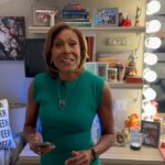 Robin Roberts Instagram - Good morning! Glam Fam & I joyfully sharing with you our #tuesdaythoughts #cmon 😘