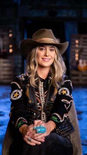 Robin Roberts Instagram - Watch the trailer for “Lainey Wilson: Bell Bottom Country.” Stream the special May 29 on @hulu.