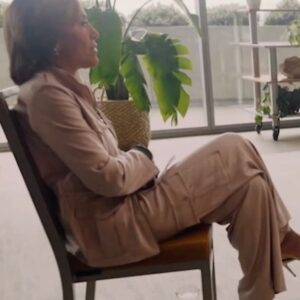 Robin Roberts Instagram - EXCLUSIVE: Christina Applegate opens up to @robinrobertsgma about the grief and acceptance on her MS diagnosis. Watch the full interview tomorrow on GMA.