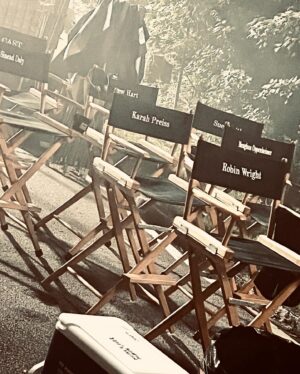 Robin Wright Instagram - Tell Me Lies continues! The 2nd season for Hulu @tellmelieshulu ! I’m so excited and so grateful to have worked with this incredible cast and crew! #lovemyjob #atlantafilm #georgiafilm #tellmelies