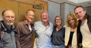 Robin Wright Instagram - Together again! Prepping for “HERE”, the film, which we’ll start shooting in Feb. 
This is a really cool story…
Set in one single room, we follow the many people who inhabit it over years and years, from the past to the future. A kind of odyssey through time and memory. So happy to be working with all these wonderful people again! #herethemovie #lovemyjob #thankful