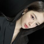 Roh Jeong-eui Instagram - TEINT IDOLE STUDIO #광고 #랑콤 #뗑이돌스튜디오 #뗑이돌파데 #숨쉬는파데 @lancomeofficia