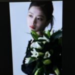 Roh Jeong-eui Instagram - 싱글즈 2월호 비하인드 💐